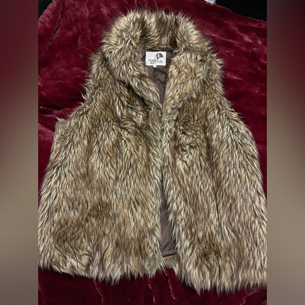 Fur vest
